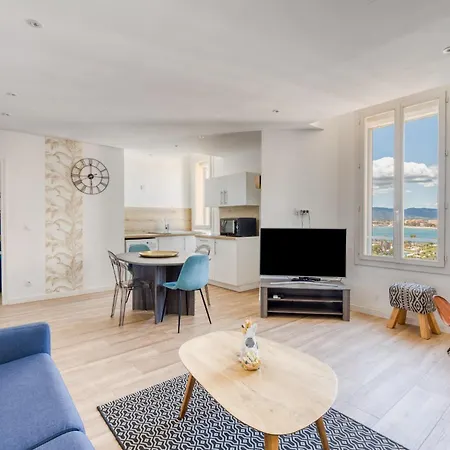 T2 -le Winter Palace, Vue Apartment Saint-Raphael (Var)